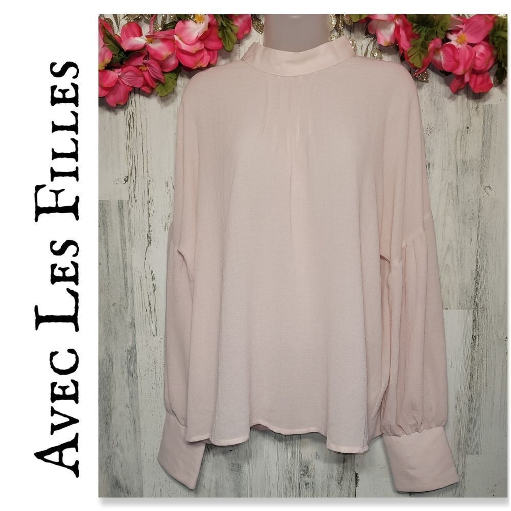 NWT/NWOT Avec Les Filles Long Sleeve Blouse